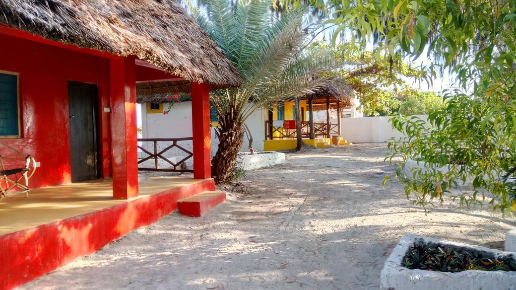 Twisted Palms & Restaurant Bwejuu